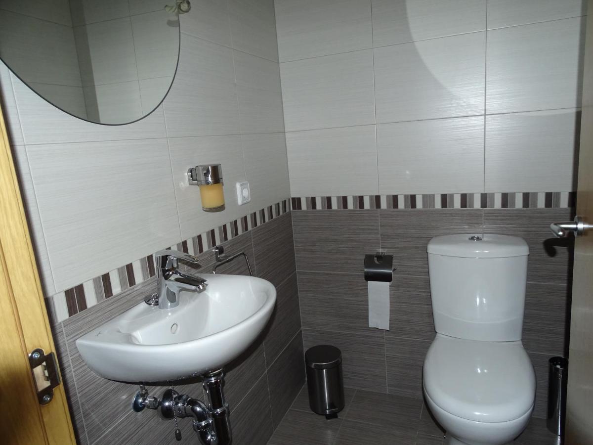 Apartamento Piscina Viena روساس المظهر الخارجي الصورة